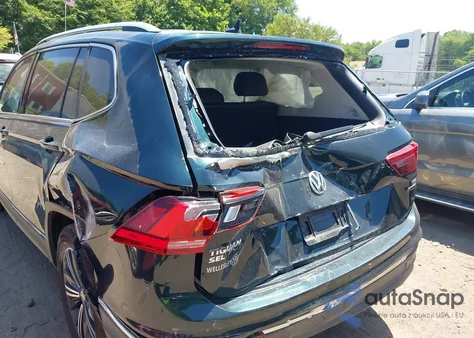 2018 Volkswagen Tiguan 2.0T Se/2.0T Sel z USA, uszkodzony, nr VIN 3VV2B7AX9JM058518